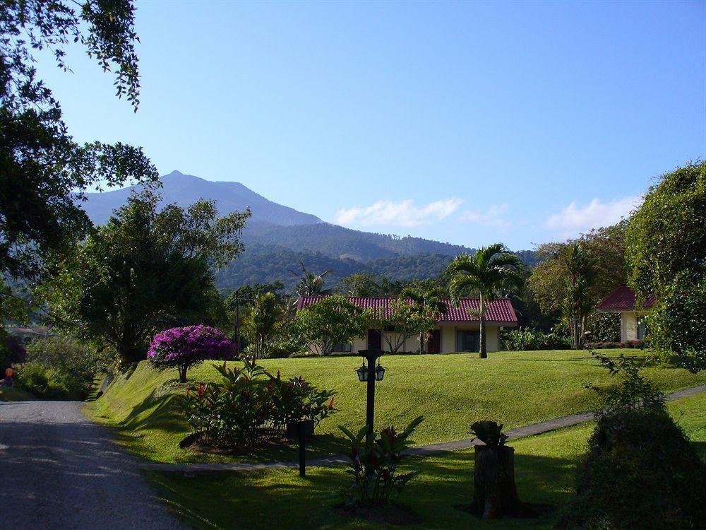 ホテル Termales Del Bosque & Hot Springs La Marina エクステリア 写真