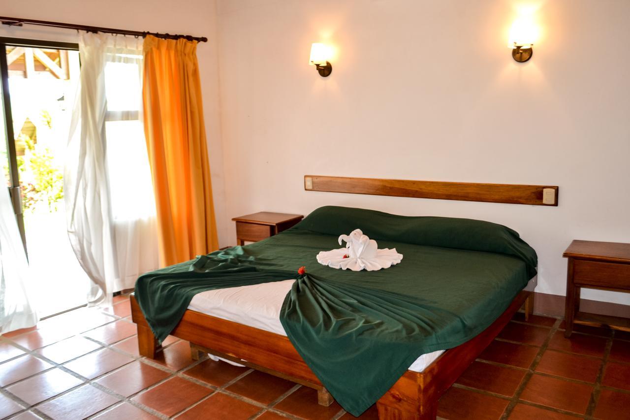 ホテル Termales Del Bosque & Hot Springs La Marina エクステリア 写真